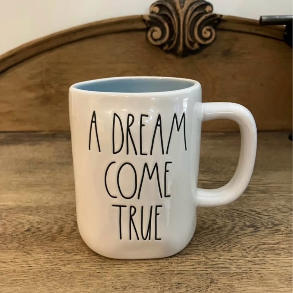 Rae Dunn Disney Cinderella A
Dream Come True Mug